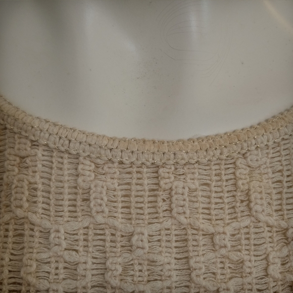 CHICO'S Sz 2(L) Beige Crocheted Top - Picture 6 of 8
